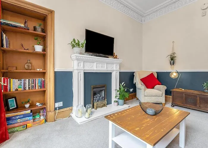 Crighton Place Apartment